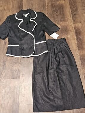 Danielle Martin Linen Suit Set